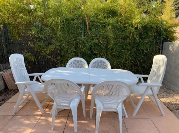 Rez De Villa Avec Place De Parking Et Vue Mer. La Ciotat Eksteriør bilde